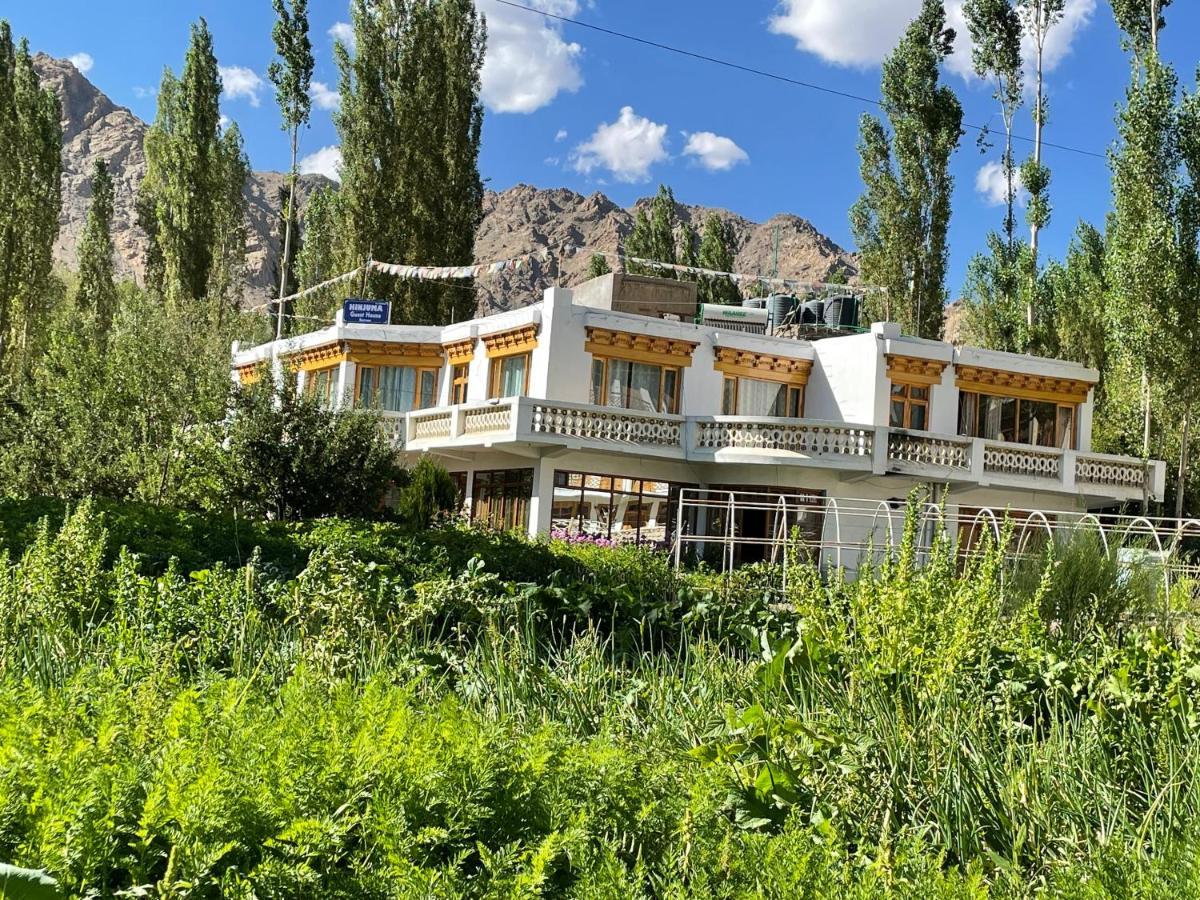 Hinjuma Guest House Leh Bagian luar foto
